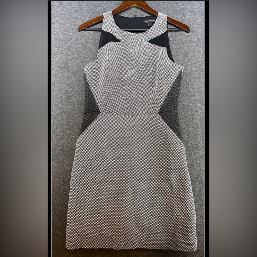 Banana Republic Black and White geometric design Mini Dress size 10